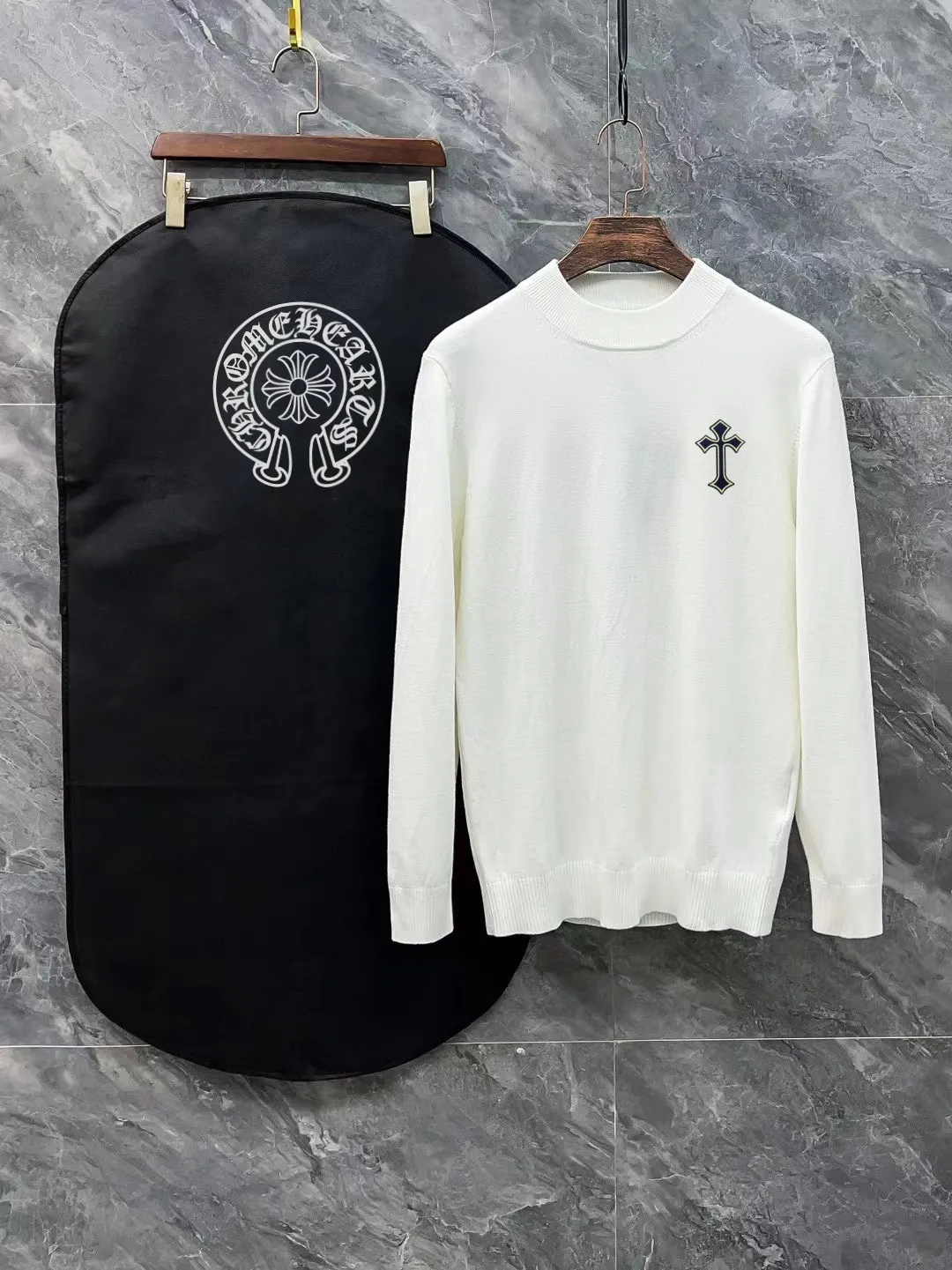 3 Same Style LOGO Premium Series Premium 24 Factory Quality 、 、 ： Black White Sizes：M L XL 2XL 3XL